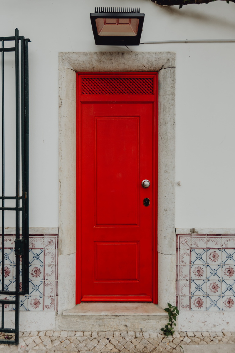 wood - material, Europe, portugal, lisbon, front door, city, day, red, architecture, building exterior, closed, entrance, built structure, portuguese, colorful