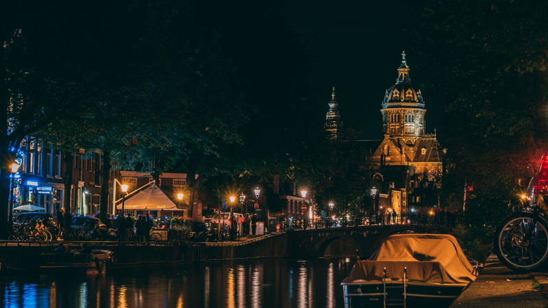 red, no people, lamp posts, travel destinations, boat, building, 5K, painting, lights, modern, transportation, waterfront, landmark, city, church, built structure