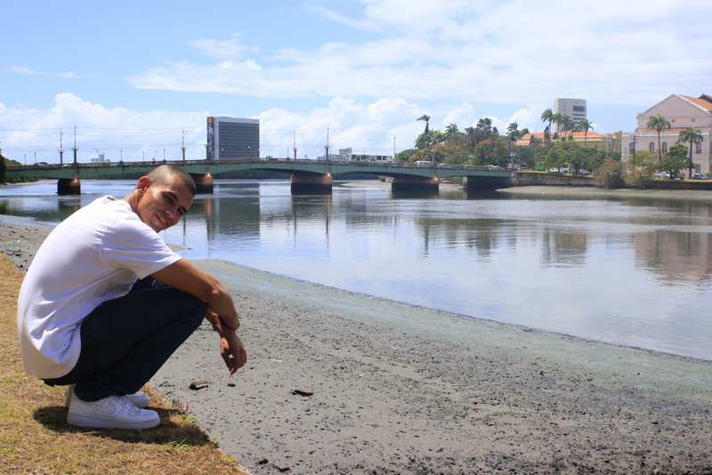 built structure, nature, 2K, water, side view, cloud - sky, sky, recife, lifestyles, full length, building exterior, one person, rapper, real people, men
