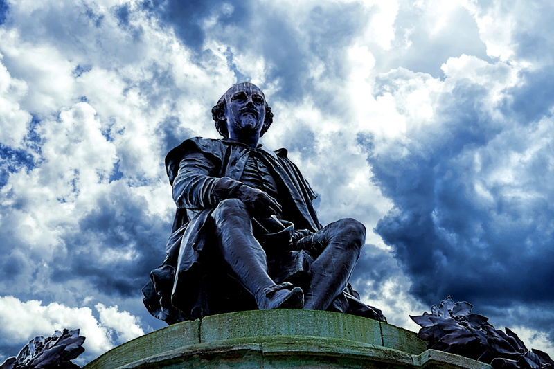 architecture, cloud - sky, stone, male likeness, shakespeare, outdoors, statue, bronze, sky, human representation, art and craft, blue cloudy sky, history