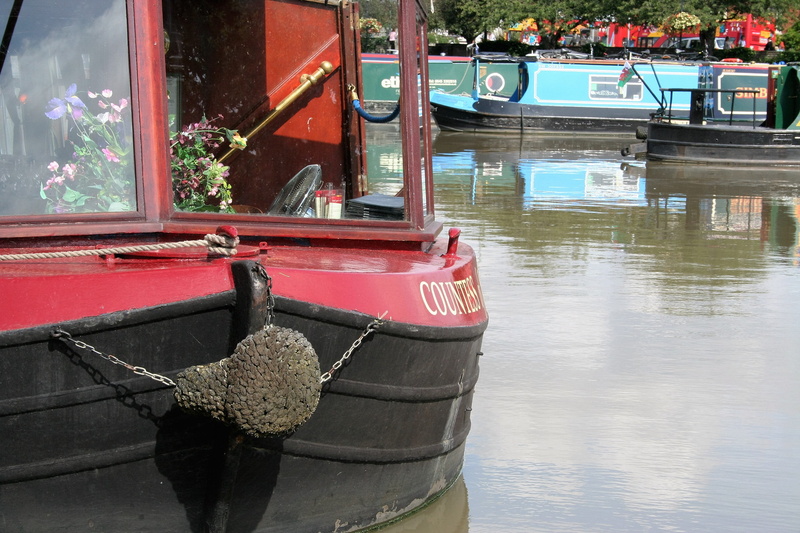 day, architecture, transportation, glass - material, boat, nature, outdoors, lake, built structure, barge, water, reflection, stratford, animal themes