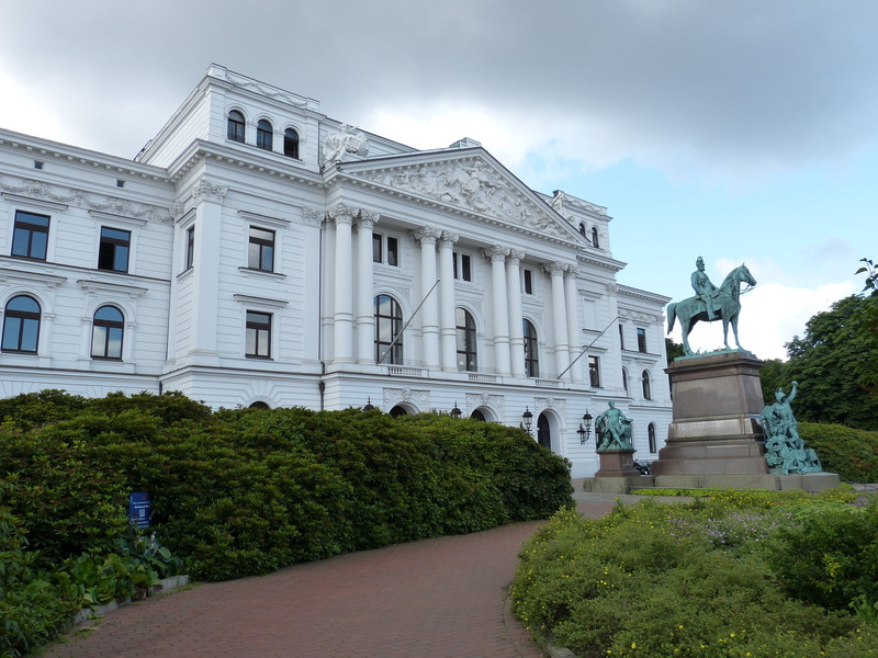 day, tree, horse, frieze, altona, art and craft, monument, reiter, emperor, history, the past, facade, town hall, relief, travel destinations, representation