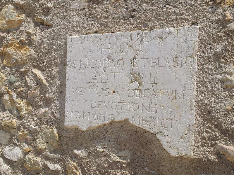 communication, history, ruined, architecture, stone, close-up, old buildings and structures, facade, western script, old, 2K, salo, day, message, text