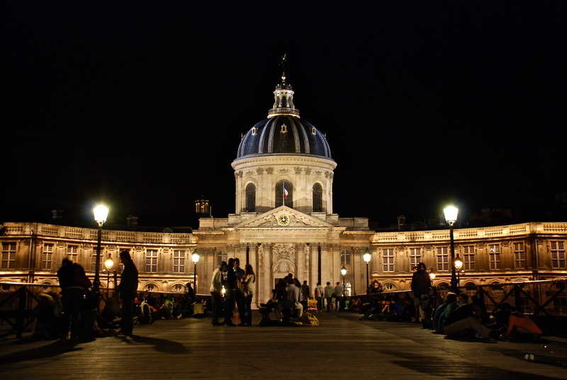 place of worship, illuminated, nature, large group of people, dome, paris, group of people, 2K, built structure, belief, crowd, city, building exterior