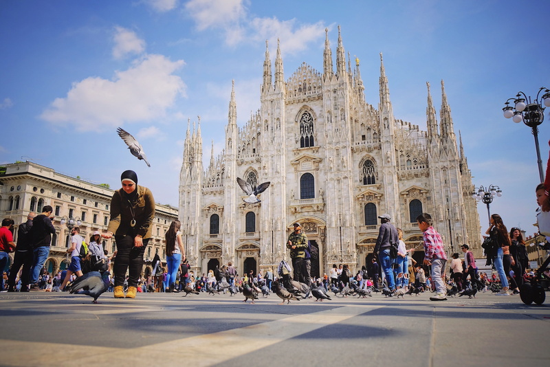 tourism, travelling, city, place of worship, built structure, building, milano, the past, lifestyles, men, travel, history, travel destinations, crowd