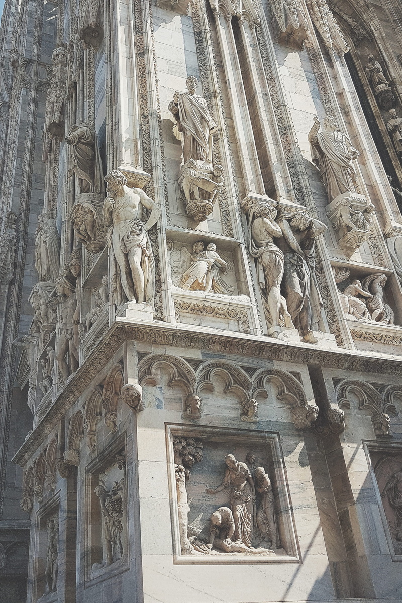 carving - craft product, carving, no people, craft, bas relief, the past, ornate, male likeness, cathedral, creativity, built structure, religion, building exterior