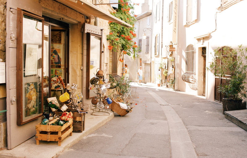city, plant, direction, no people, architectural column, lourmarin, town, flower, man, potted plant, growth, 4K, architecture, flowering plant, street