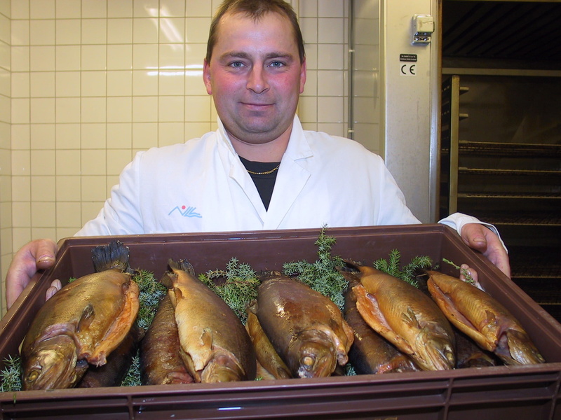 uniform, tray, freshness, smokehouse, men, looking at camera, mid adult men, adult, food, chef, indoors, portrait, wellbeing, one person, males, front view