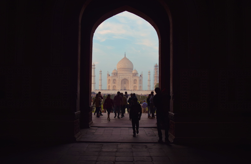 building exterior, indi, architecture, built structure, travel destinations, people, tourism, 5K, men, the past, mahal, real people, near, photography