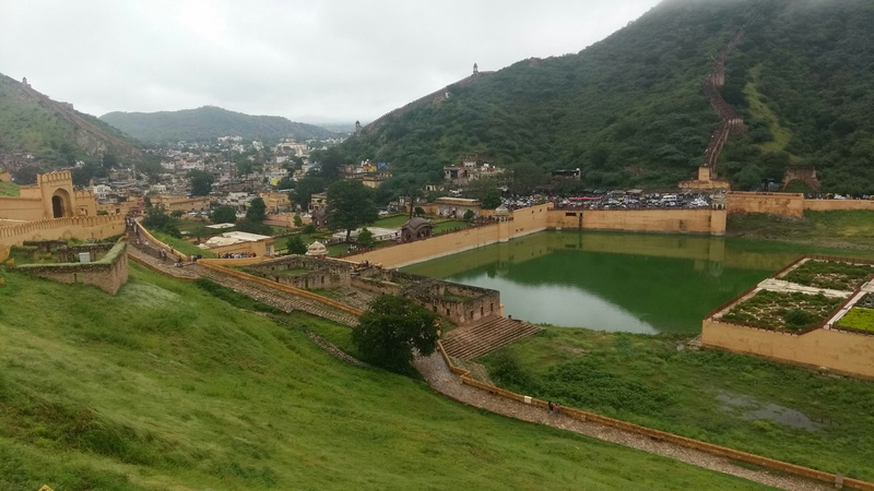 amer fort, asia, 16th century, rajasthan, best place, beautiful, india, clouds, amazing, real scenery, garden, fort, jaipur, tourist attractions, pond