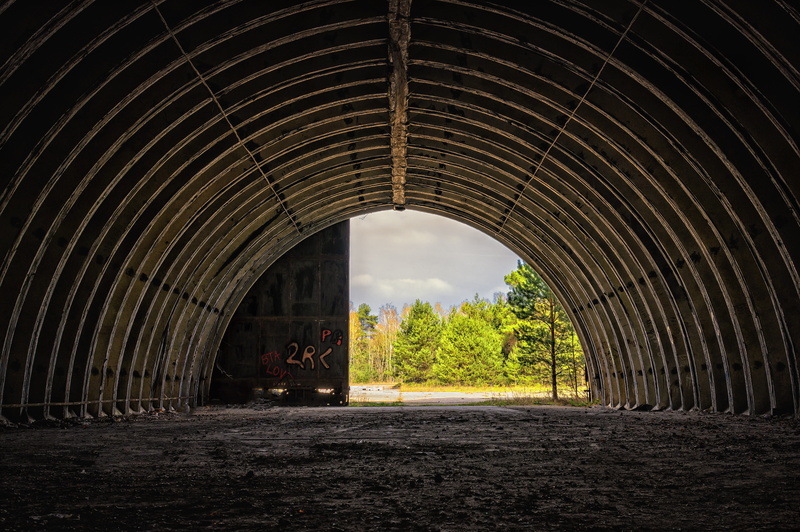 plant, tree, built structure, hangar, lost places, hiding place, day, connection, architecture, in a row, past, bridge, camouflage, empty, 5K, military