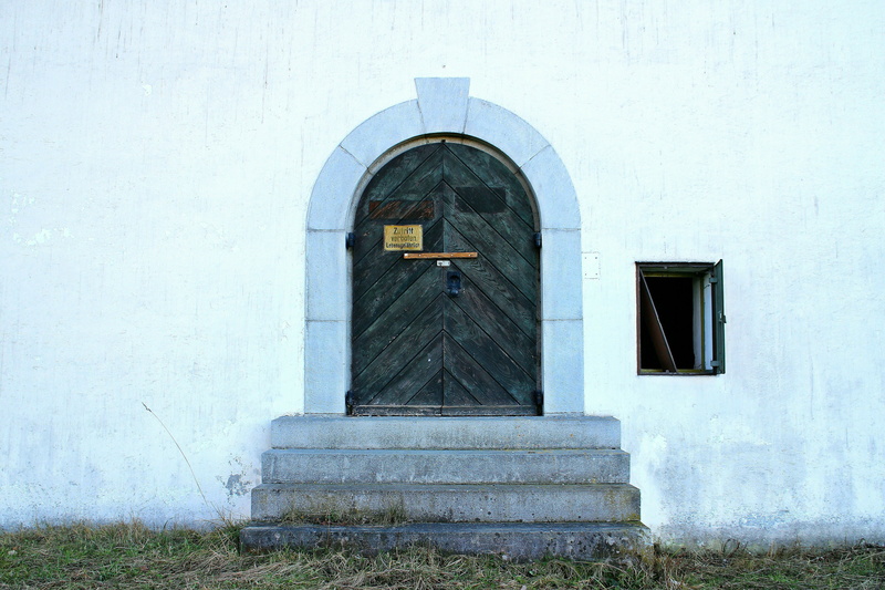 no people, closed, double door, gradually, building, door, entrance, place of worship, round arch, spirituality, building exterior, hinged door, leave