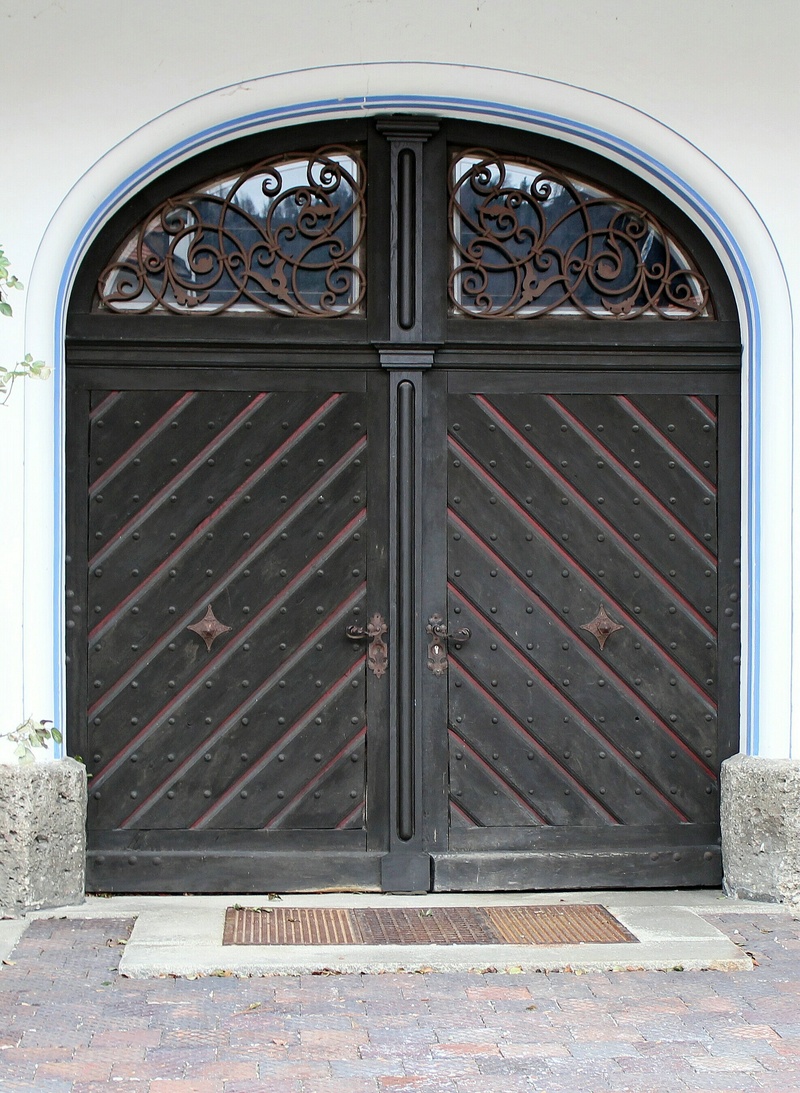 building exterior, pattern, input, historically, architecture, built structure, security, ornate, no people, wood, wood doors, closed, safety, middle ages