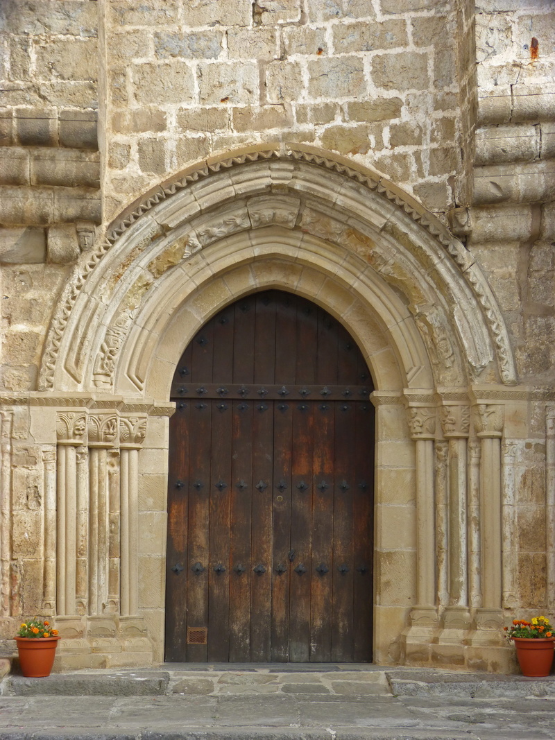4K, door, city, day, built structure, gothic, architecture, outdoors, wall, wall - building feature, closed, craft, arch, no people, portal, church, building exterior