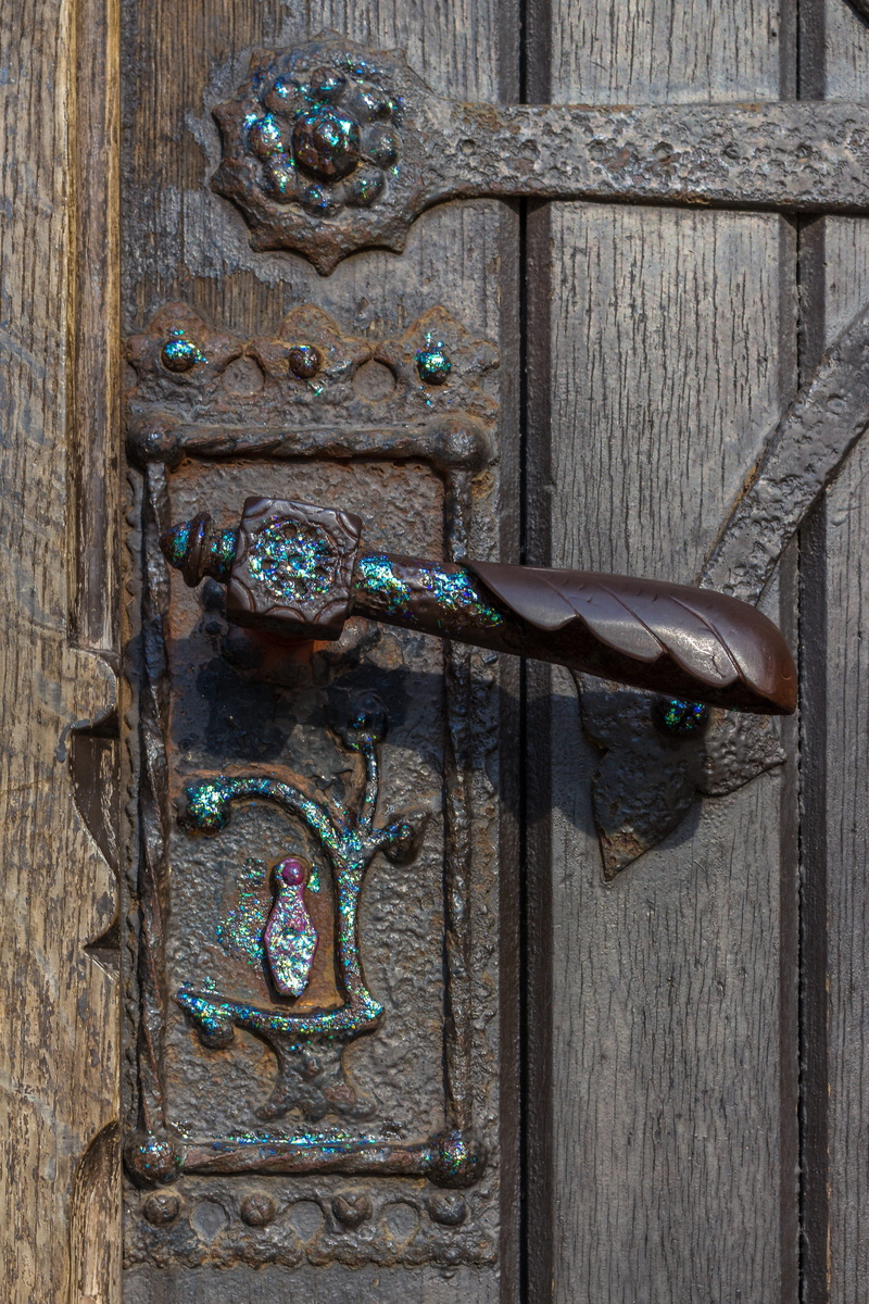 castle church, knob, door knocker, metal, entrance, antique, rusty, safety, doorknob, fitting, goal, close-up, old, day, key hole, gate, no people, door handle