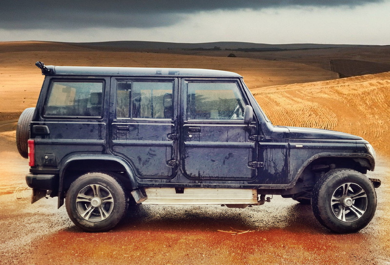 Offroad, land vehicle, parking, land, road, transportation, manmade car, stationary, Manmade, deterioration, motor vehicle, cloud - sky, pick-up truck