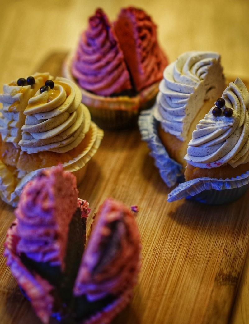 purple, 2K, icing, food, cupcake, still life, bread, textile, blue, no people, muffin, choice, caramel, ice cream, confectionery, dessert, selective focus