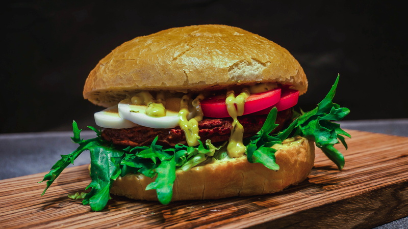 mustard, meal, hamburger, black background, lettuce, creme, freshness, deli, indoors, seashell, bun, snack, unhealthy eating, meat loaf, 4K, studio shot