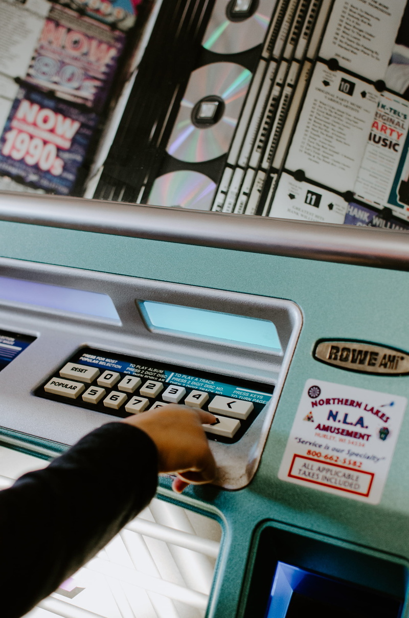 banking, press, paying, human Hand, touching, album, finance, juke box, 2K, record, paper Currency, hand, credit Card, cd, business, person, machinery