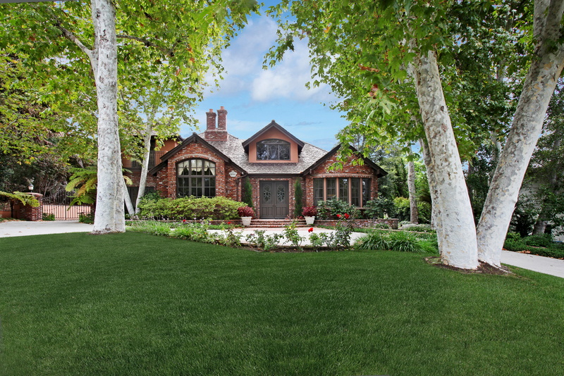 4K, beautiful, mansion, trees, USA, lawn, the bushes, San Juan Capistrano, flowers, grass, CA, house