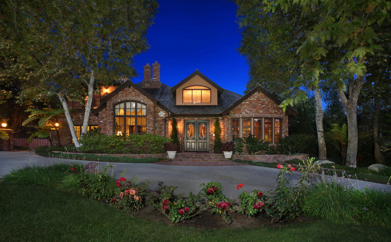 residential district, wealth, black, lawn, plant, dusk, nature, front or back yard, brown, CA, beds, home ownership, built structure, track, lights, mansion