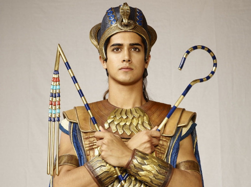tv series, tut, serious, men, music, pharaoh, actor, 480P, Tut (TV Mini-Series 2015– ), holding, one person, colored background, egypt, musical instrument