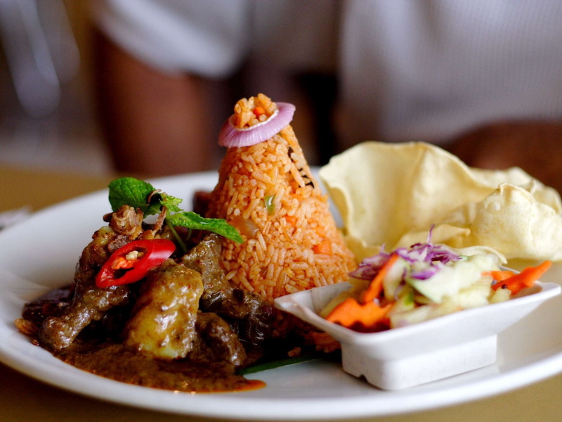 vegetables, grilled, healthy Eating, meat, chicken Meat, food And Drink, heat - Temperature, eating, roasted, lunch, restaurant, wellbeing, chicken, cooked