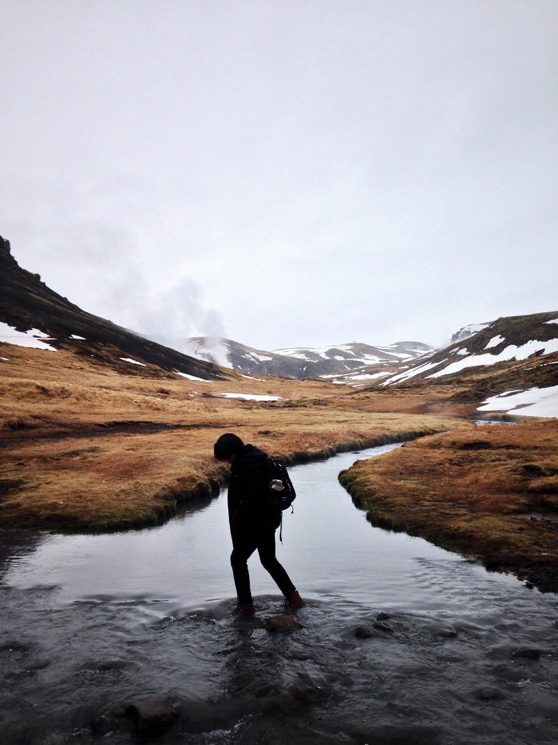 fog, contemplate, man, landscape, real people, fitness, horizon, picture, scenics - nature, side, snowcapped mountain, mountain, style, mountain range