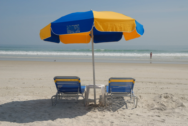 sky, sunny, beach umbrella, horizon, sun, summer, relaxation, horizon over water, tranquil scene, day, coastline, daytime, blue, relax, chair, 4K, protection