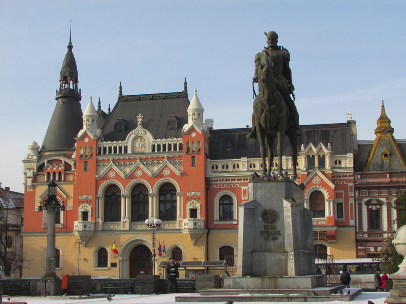 the past, architecture, sculpture, tourism, male likeness, sky, building, creativity, no people, winter, transylvania, human representation, center, religion
