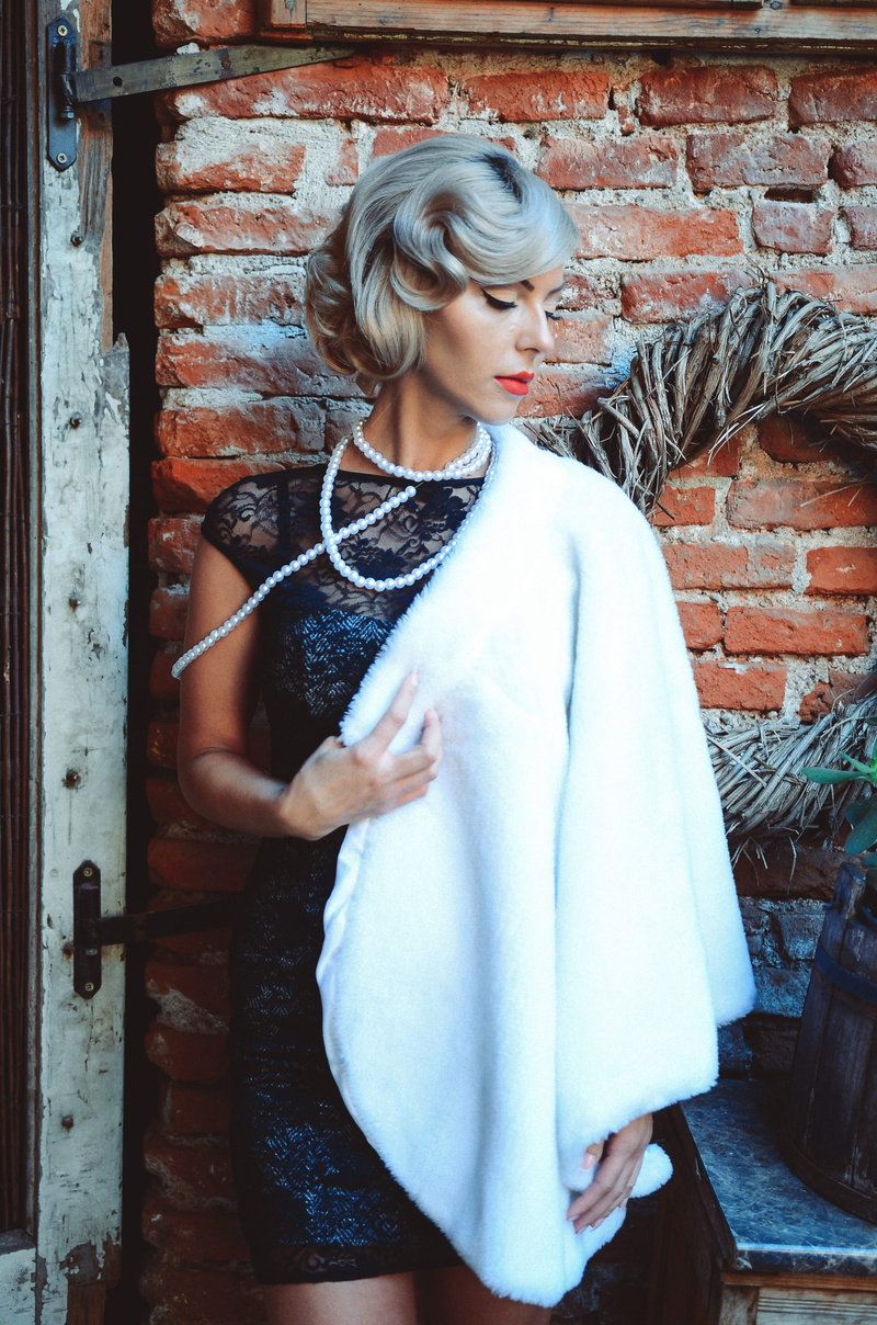 architecture, one person, teenager, shoulder, lifestyles, watercraft, cluj-napoca, pose, woman, built structure, girl, female, casual clothing, day, retro