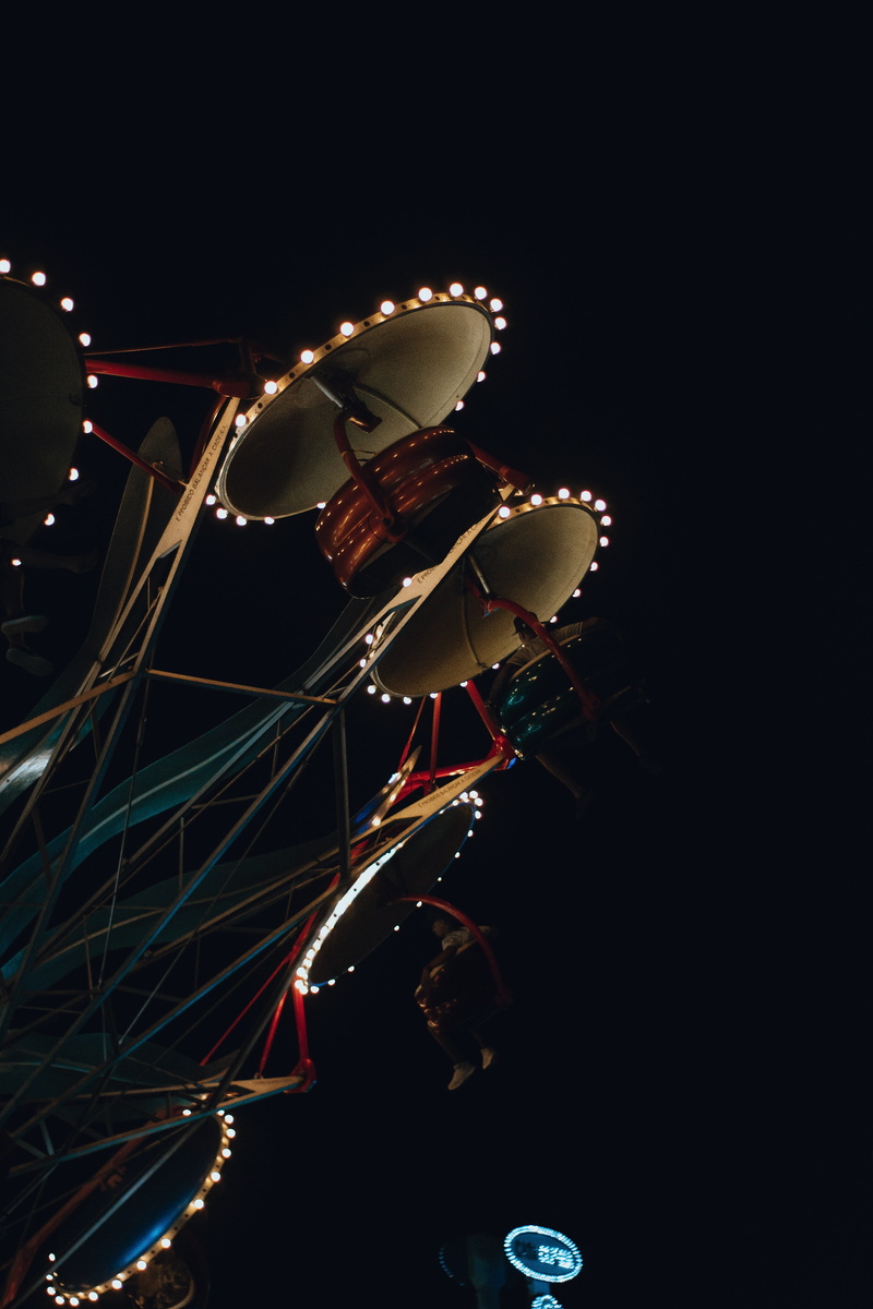 nature, tarmac, time, sky, ferris wheel, lighting, dark, 4K, carnival, car wheel, tire, theme park, decoration, leisure activities, black background, hubcap