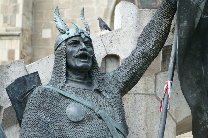 memorial, 5K, representation, helm, historically, romania, human representation, no people, building exterior, art and craft, king, knight, church, creativity