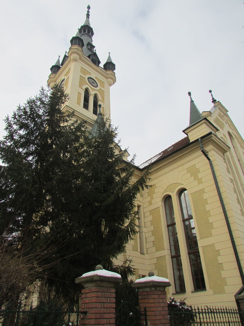 no people, city, building, religion, outdoors, cluj napoca, built structure, church, building exterior, belief, spire, sky, low angle view, tower, transylvania