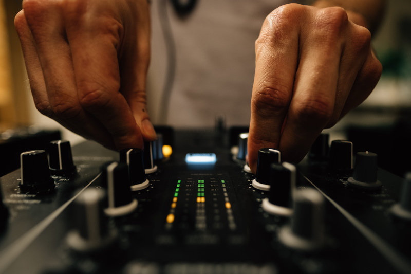 one person, close-up, keyboard, control, game, selective focus, mixing, sound mixer, club dj, recording studio, occupation, computer hardware, technology
