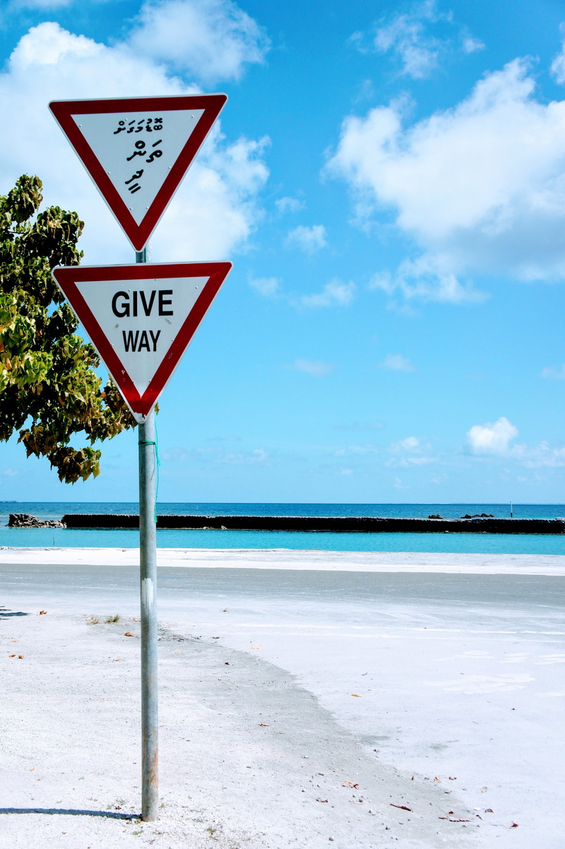 4K, street sign, Give Way, no people, communication, sea, sky, Right Of Way, scenics - nature, cloud - sky, road sign, outdoors, nature, warning sign