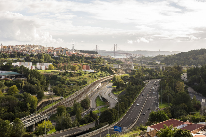architecture, cars, bridge - man made structure, tree, outdoors, bridge, nature, city, 5K, street, the way forward, direction, no people, speed, raod