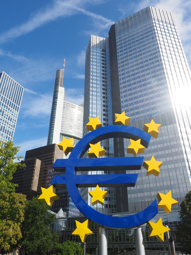 cloud - sky, building, frankfurt, euro sign, office, artwork, modern, willy-brandt-platz, architecture, sunlight, euro tower, ecb-central, no people, low angle view