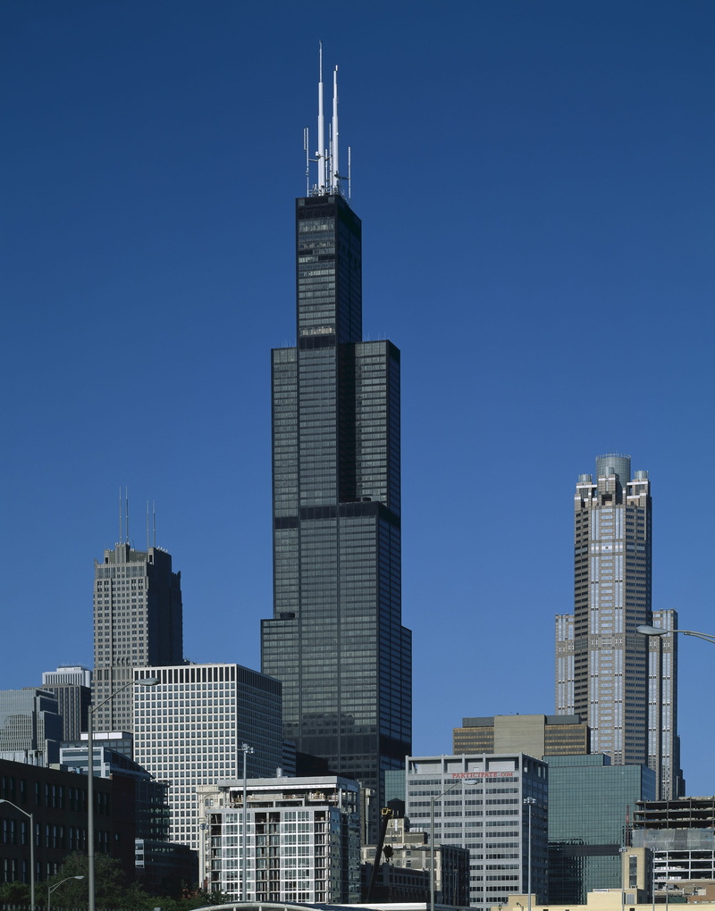 cityscape, built structure, building, downtown, clear sky, outdoors, spire, office, skyline, skyscraper, chicago, 2K, no people, urban, illinois, low angle view