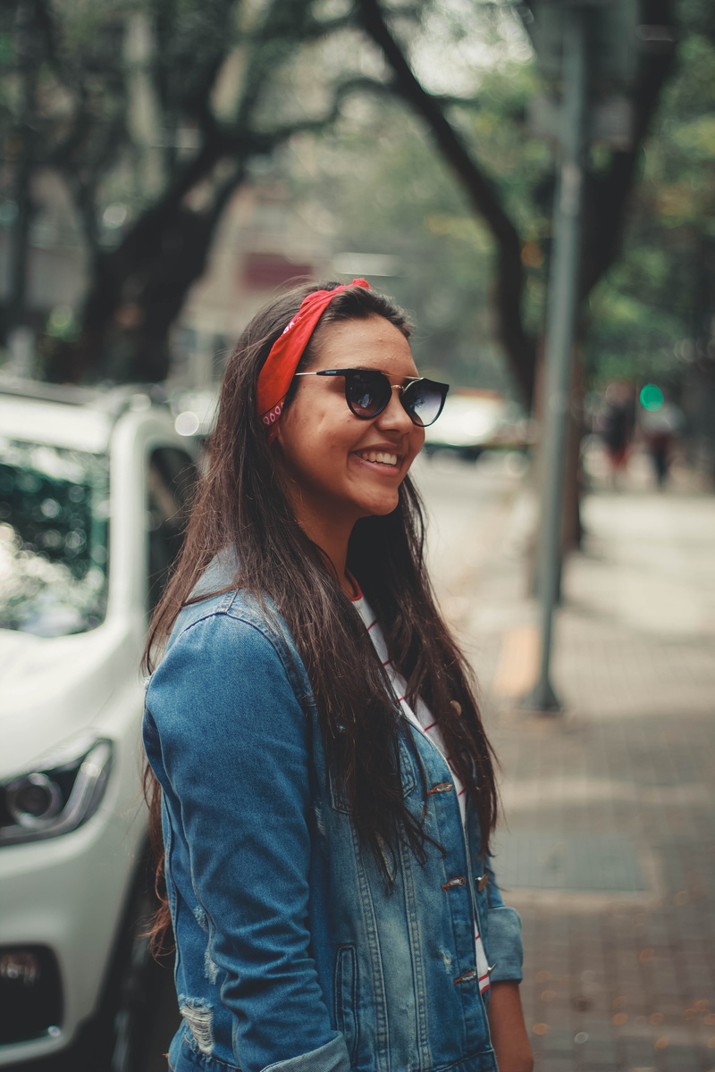 jacket, lifestyles, blue, one person, sunglasses, glasses, metro, 5K, hairstyle, people, outdoors, real people, young women, person, bandana, automobile