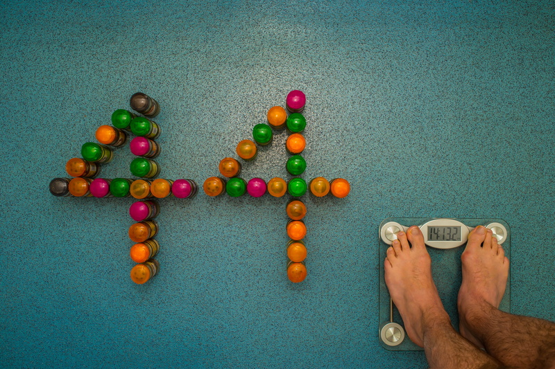 human, Birthday, weighing scale, scale, age, spices, scales, 5K, old, kitchen, herbs, feeling, glass, CreativeCommons, weighing, bathroom, weight