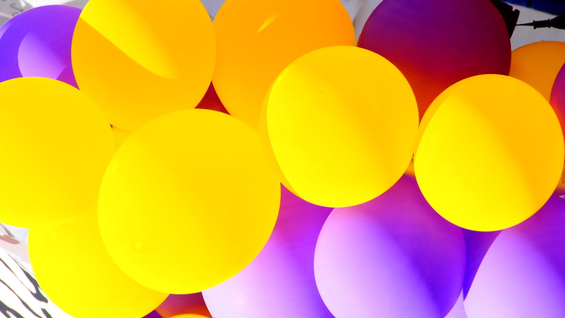 round, home  coming, confetti, parade, street, 4K, pink, paintings, Balloons, Purple, Yellow, multi Colored, creativecommons