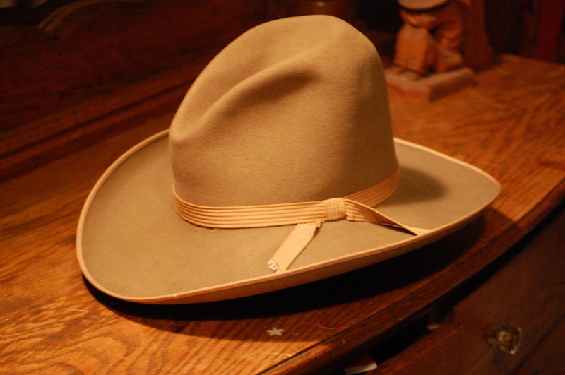 indoors, wood - material, western, cowboy Hat, business, vintage, architecture, fashion, west, wild West, stetson, brown, american, clothing, 1080P, focus on foreground