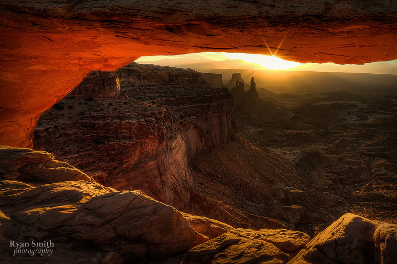 USA, the sun, light, rays, morning, Utah, rocks, state, Mesa Arch, natural arch, Canyonlands national Park, 1080P