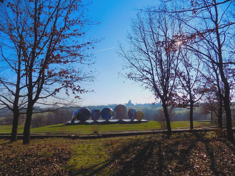 nature, beauty in nature, sky, no people, day, agriculture, tree, outdoors, tranquility, 1080P, sunlight, tranquil scene, bale, scenics - nature, grass