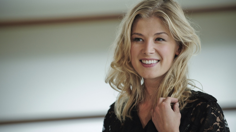 4K, Gone Girl, Rosamund Pike, actress, Grammys 2015 Best Celebrity, Most Popular Celebs in 2015