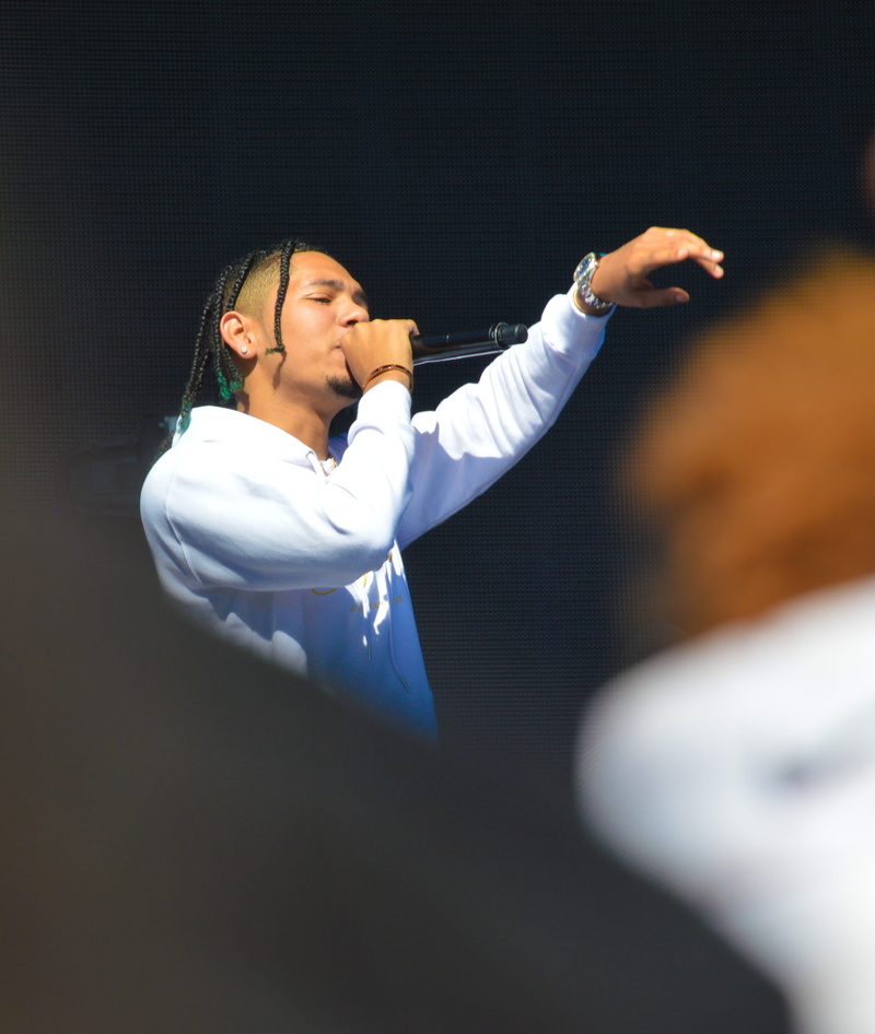 black, women, music photography, standing, festival, mature adult, people, photos, puerto rican, females, gesturing, rap, real people, adult, music photo