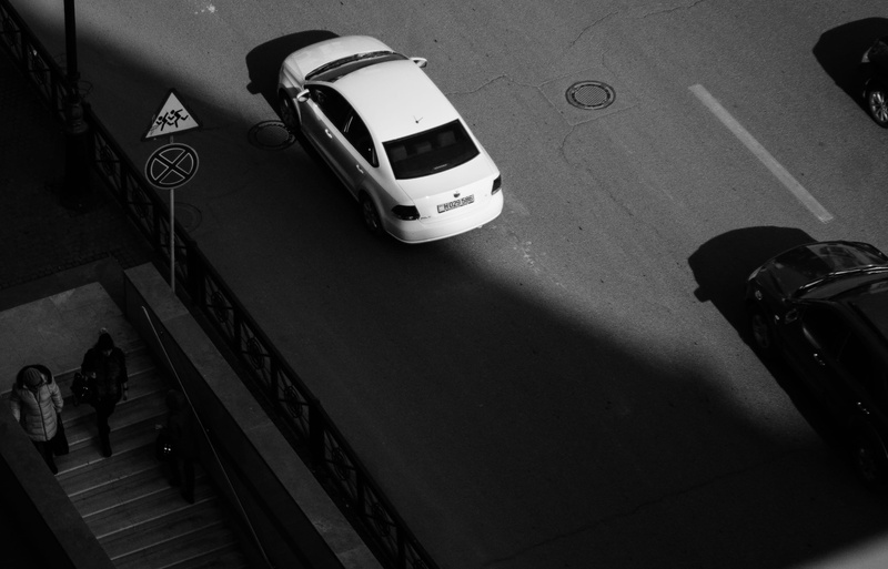 day, azerbaijan, high angle view, transportation, baku, one person, low section, street, mode of transportation, 2K, land vehicle, car, real people, city