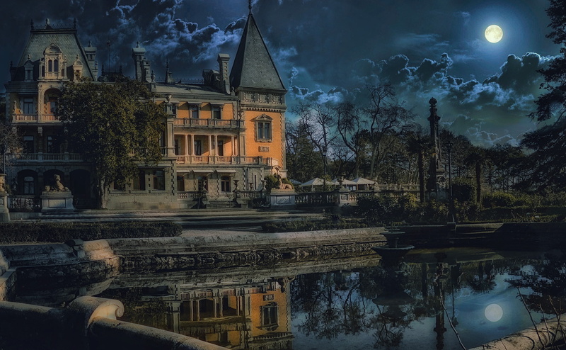trees, the moon, night, Yalta, the city, 1080P, Massandra, Crimea, Palace, water, fountain, mansion, house