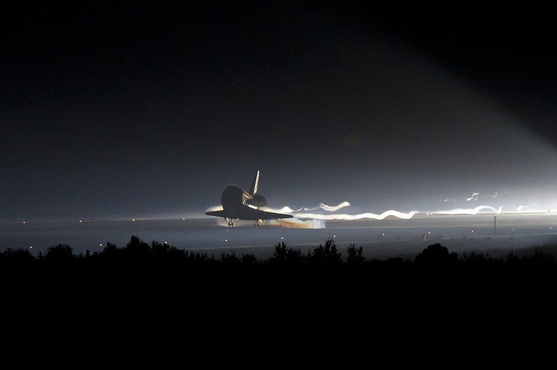 cloud - sky, silhouette, tree, light trails, outside, 1080P, trees, space shuttle, aircraft, atlantis, idyllic, plant, scenics - nature, vapor trails